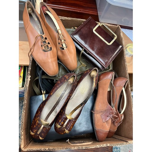 249 - Vintage Handbags And Shoes, Size 39 Unique Designs, Mostly Leather