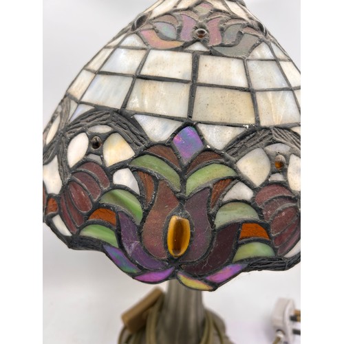 217 - Tiffany Style Lamp , Standing 16