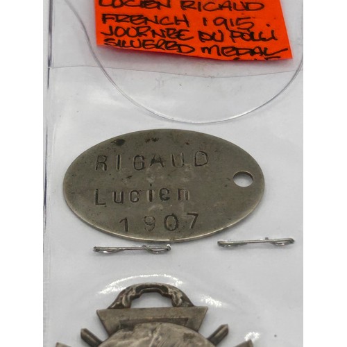 120 - French 1907 Dog Tag Plus silver Medal 1915
*Please Check Pictures for Authenticity*