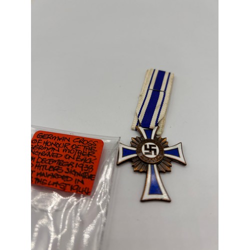 124 - German Cross Of Honour.
*Please Check Pictures for Authenticity*