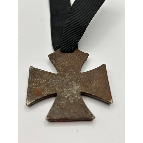 128 - WW1 British Propaganda Iron Cross.
*Please Check Pictures for Authenticity*