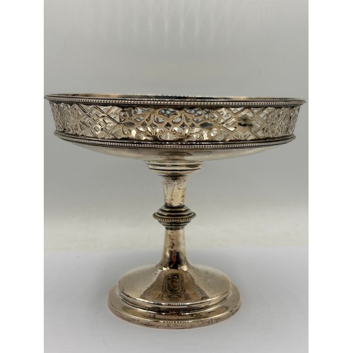 182 - Stunning Silver Pedestal Dish , Hallmarked Chester 1905, George Nathan And Ridley Hayes, 296g , 5