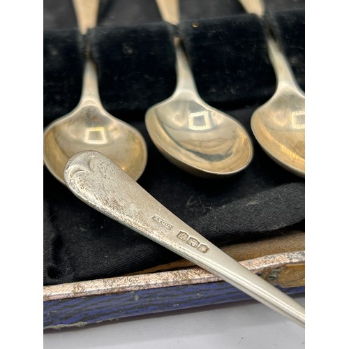 210 - Boxed Silver Tea Spoons, Sheffield 1943 Hallmark.