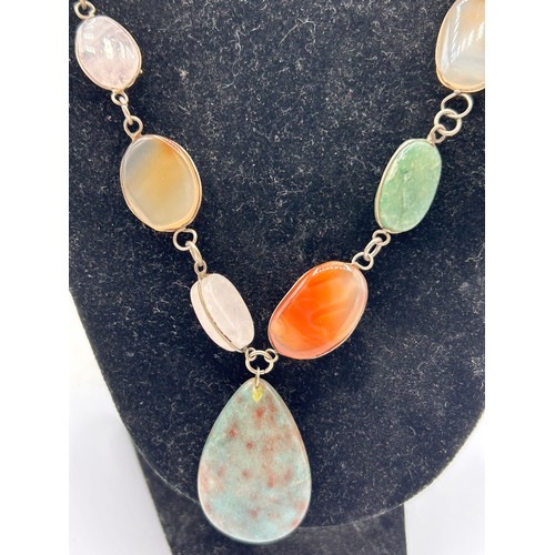 237 - Vintage Polished Stone Necklace .