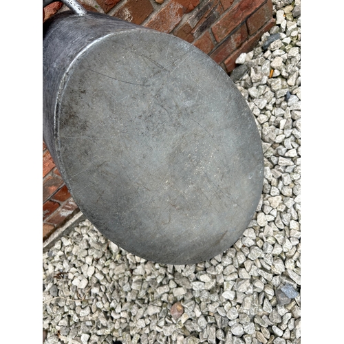 59 - Vintage Galvanised Metal Tub – ‘HOYANG 60’ 28” In Length