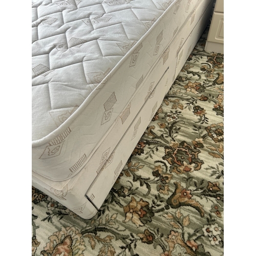 29 - A Modern KOZEESLEEP ECLIPSE Single Divan Bed Set