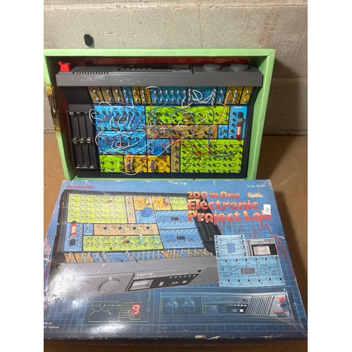 Radio Shack Science Fair 200 in One Electronic Project Lab, Cat. No. 28 ...