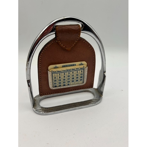 32 - Vintage Equestrian Stirrup Iron Perpetual Desk Calendar