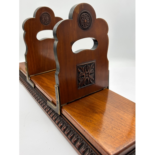 42 - A Late-Victorian or Edwardian Adjustable Mahogany Book Slide