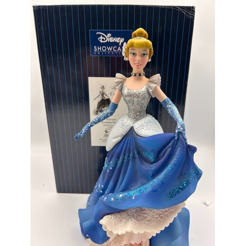 56 - Enesco Disney Showcase Couture de Force Cinderella Figurine