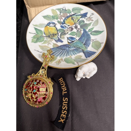 26 - A Collection of Vintage and Modern Collectibles Including Militaria, Decorative Ceramics, and Jewell... 