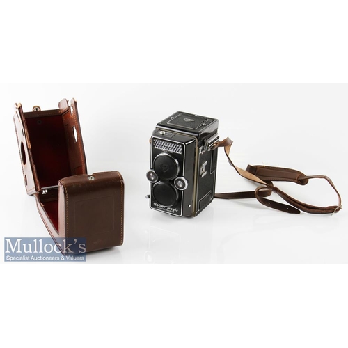 2 - Rollei Magic series I 2508261 TLR camera Franke & Heidecke Xenar 1:3.5/75mm Prontormat-s, within lea... 