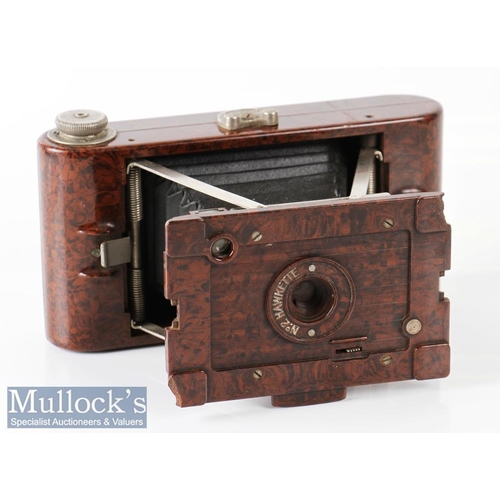 34 - Kodak No2 Hawkette folding camera a brown bakelite example for images on 120 film, shutter appears t... 