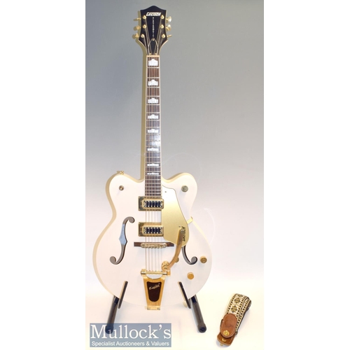 398 - Gretsch Electromatic Electric Guitar G5422T serial number KS12113242 Made in Korea in white with str... 