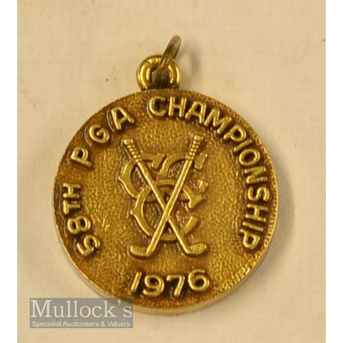 590 - 1976 US 58th PGA Championship players gilt medal  played at The Congressional Country Club Bethesda... 