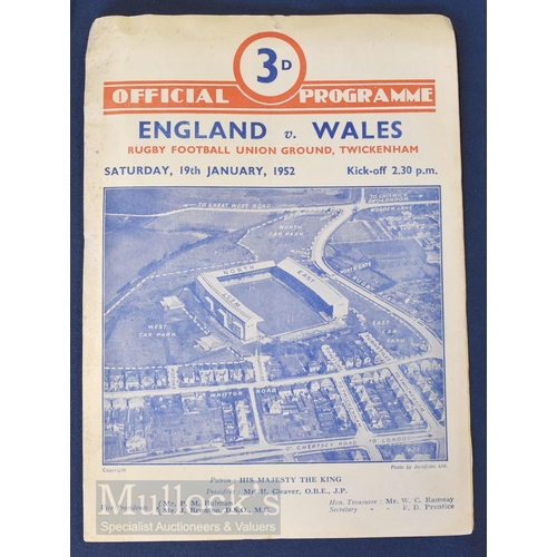 413 - 1952 England v Wales Rugby Programme: Usual 4pp card from Twickenham, Wales Grand Slam, good conditi... 