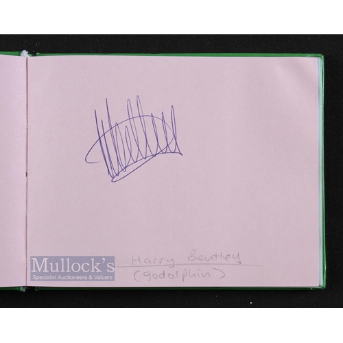 1121 - Autograph book Horse Racing related Signatures to include Joe Mercer, Willie Yan, W Buick, Harry Ben... 