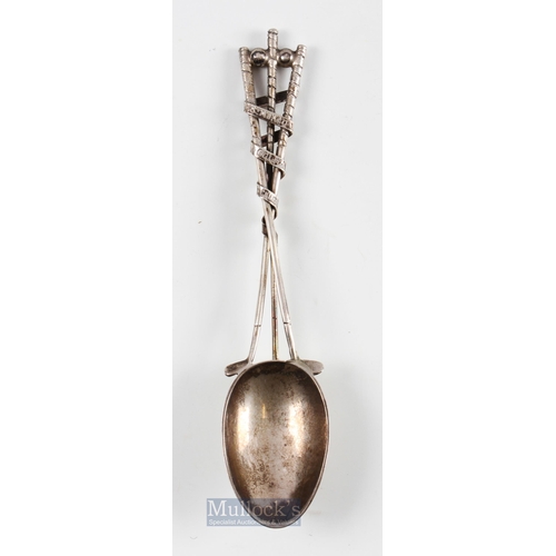 270 - 1920 St Mungo Golf Club silver golfing teaspoon - fitted with elaborate golf club stem and banner ha... 