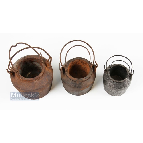 661 - 3x Various Golf Club Makers Cast Iron Glue/Lead Kettles - each with removable liners and each measur... 