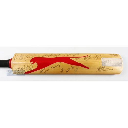 812 - Rare and fascinating 1985 Slazenger Cricket Bat signed by US Major, UK and European Golfers (31) - f... 