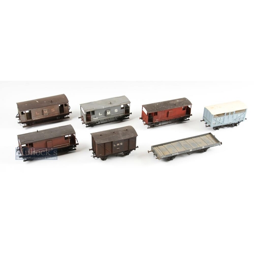 34 - 7x O Gauge Fine-scale Model Railway Box Vans, Brake Vans Cattle Wagon, a good collection of kit buil... 