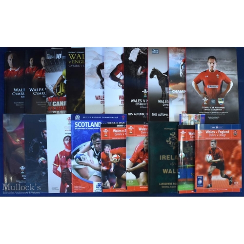 26 - 1992-2017 Wales H/A Rugby Programmes/Tickets (Qty): 33 substantial glossy issues inc eight aways, 5/... 