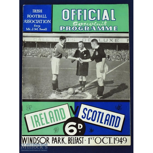 568 - 1949 Ireland v Scotland full international match programme 1 October 1949 at Windsor Park, Belfast; ... 