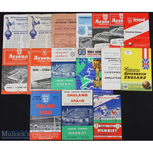 686 - Collection of football programmes 1952 England v Wales, 1955 England v Spain, 1967 England v Spain, ... 