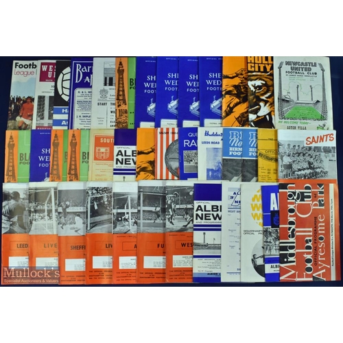 693 - Mixed collection of 1960s league club programmes, good content of Everton, Bournemouth and Hull City... 