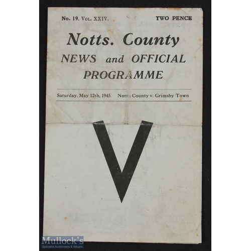 736 - Wartime Football League north match programme Notts. County v Grimsby Town 12 May 1945 (final match ... 