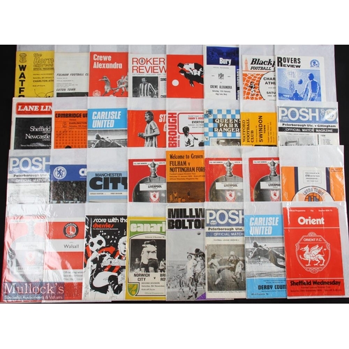 832 - 1972-1974 English League Football| a large collection of Programmes, with noted programmes of Manche... 