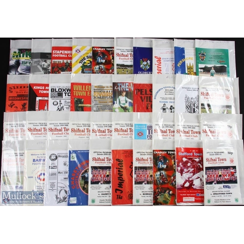 840 - 1999-2001 Non-League Football Programmes collection, the majority are non-league teams to include te... 