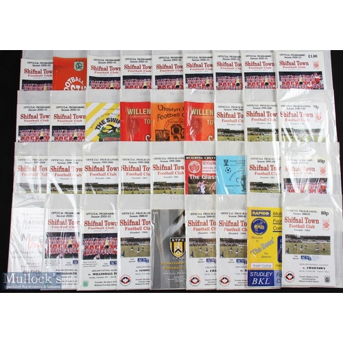 840 - 1999-2001 Non-League Football Programmes collection, the majority are non-league teams to include te... 