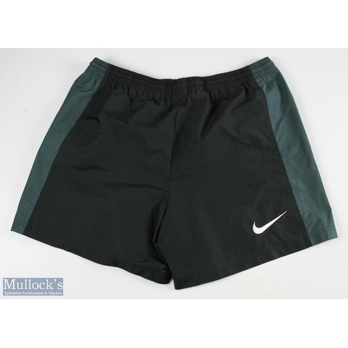 355b - Irish Rugby Official Waterproof Training Top/Shorts: Very large Nike matching pair, dark two-tone gr... 