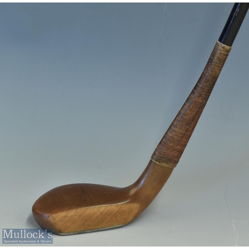 607 - Fine Late Auchterlonie light stained beech wood longnose wide body putter c1895 with generously wide... 