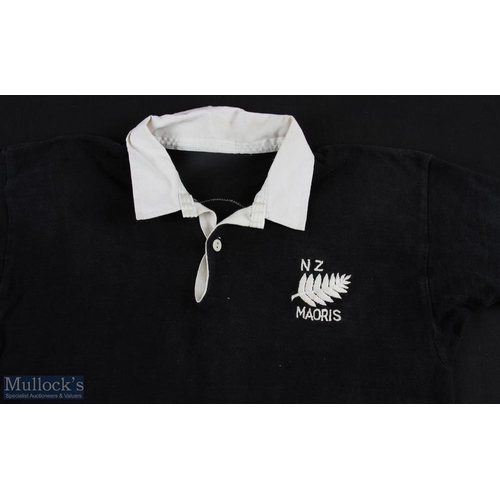 379b - 1977 New Zealand Maoris Match worn Rugby Jersey v British Lions: No.3 to reverse, donated to vendor ... 