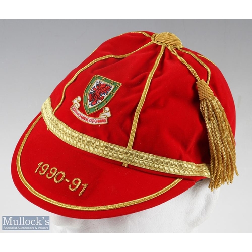 419 - 1990-91 Neville Southall Wales Commemorative International cap gaining 93 Wales caps playing most of... 