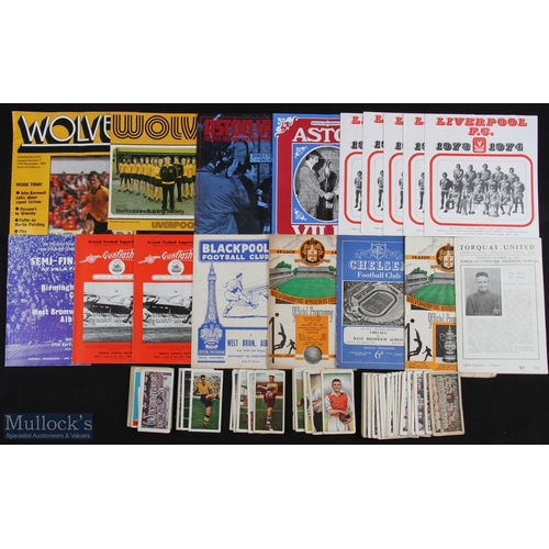 995 - Selection of football programmes 1948/49 Torquay Utd v Swindon Town, 1949/50 Wolves v WBA, 1952/53 C... 