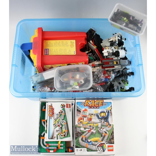 135 - Lego Construction Toy 6.9kg of mixed Lego parts from various sets, noted parts of, Race 3000, Star W... 