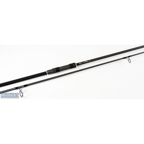 39 - Tremor Carp Rod 12ft 3 lbs, very light use, in MCB