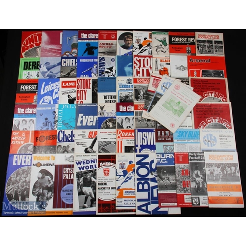 690 - Collection of Manchester Utd programmes 1969/70 homes (1-20 + 22 + 27), aways (21) plus Welsh Invita... 