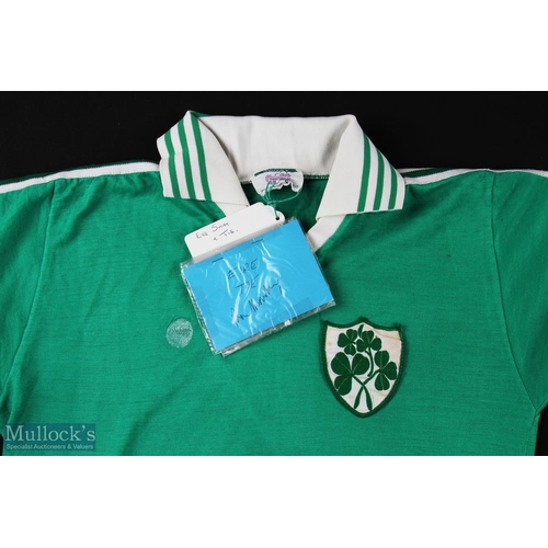 839 - 1976 Republic of Ireland international match shirt v England at Wembley 8 September 1976 O'Neills (t... 