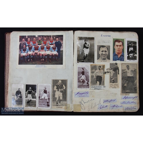 932 - 1940s Album containing autographs of many football club players; some noted are ARSENAL 1946 includi... 