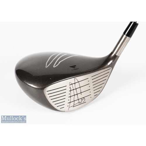 196 - Ernie Els Major Golf Champion signed Titleist Pro Titanium 975J Driver - signed to the face and crow... 