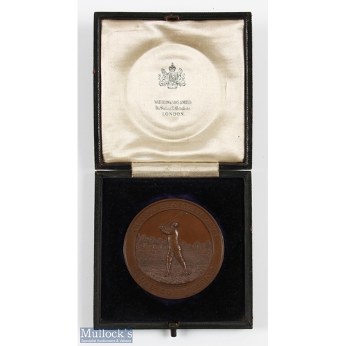 776 - 1890 Tooting Bec Golf Club Medal Competition bronze medallion by Waterlow & Sons Ltd London, obv; em... 