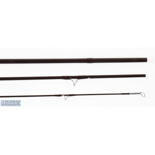 31 - Hardy Alnwick a fine Swift carbon fly rod 9' 3pc line 4#, alloy uplocking reel seat with carbon inse... 