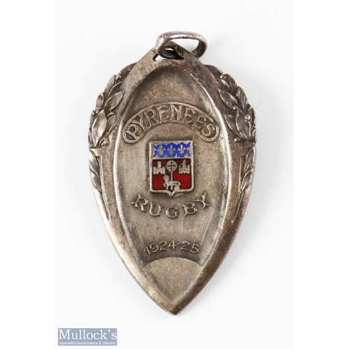 114 - 1924-5 French Rugby Medal: Elongated heart shaped 45mm x 25mm overall silver medal with chain loop, ... 