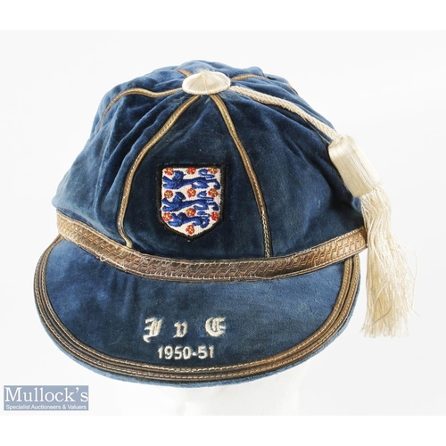 497 - 1950-51 Bert Williams England International Football Cap, dark blue with grey edging, with 3 cord br... 