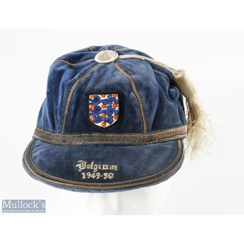 498 - 1949-50 Bert Williams England International Football Cap, dark blue with grey edging, with 3 cord br... 