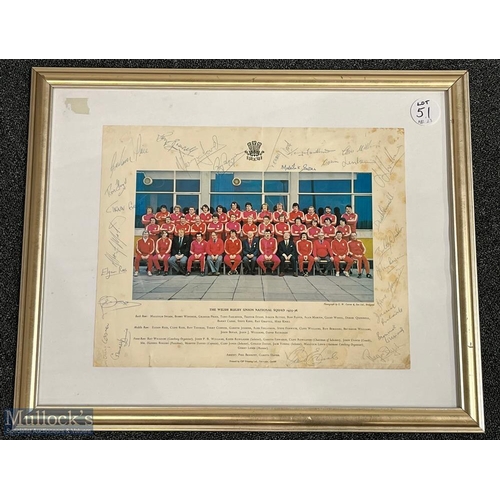 51 - Wales Grand Slam Rugby Squad 1975-6 signedfFramed Photo: Large gilt framed colour print of the hugel... 